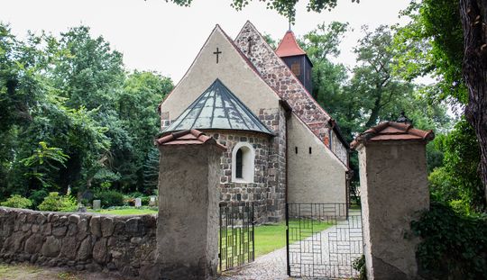 stahnsdorf dorfkirche